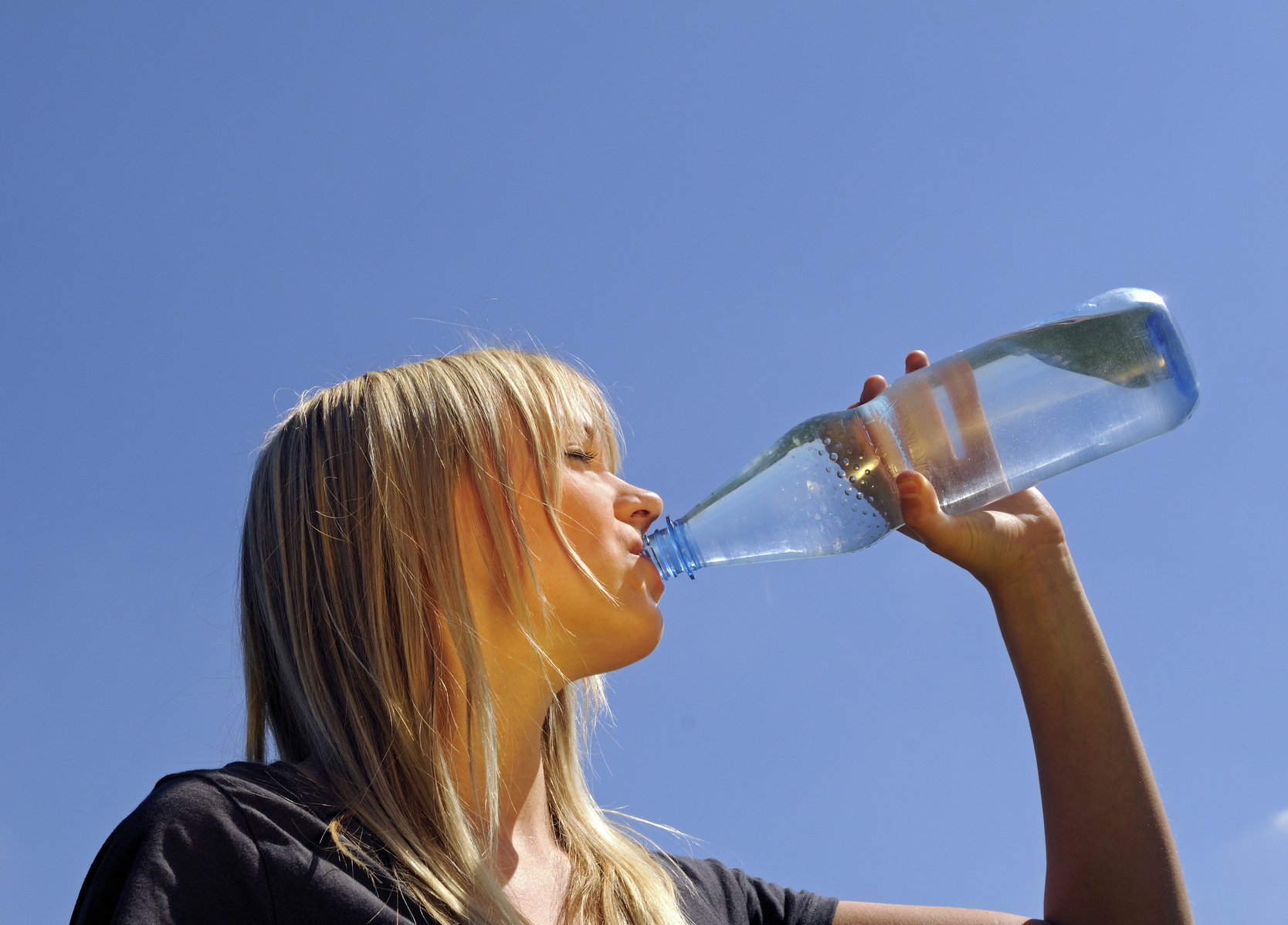 Pitný režim? Zapomeňte na kávu i alkohol